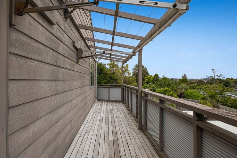 Photo of property in 21b Brian Crescent, Stanmore Bay, Whangaparaoa, 0932