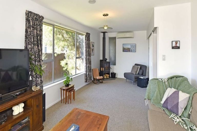 Photo of property in 56 Effingham Street, North New Brighton, Christchurch, 8083