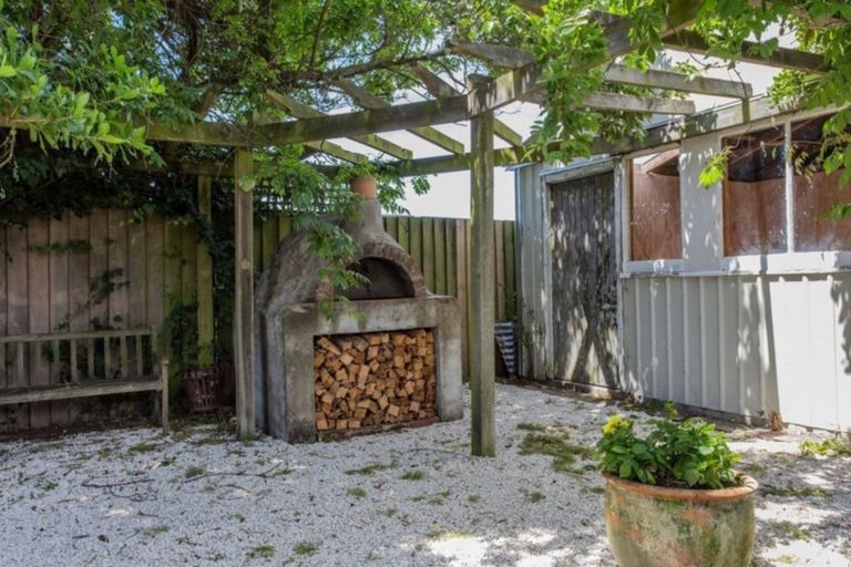 Photo of property in 112 Petrie Street, Richmond, Christchurch, 8013