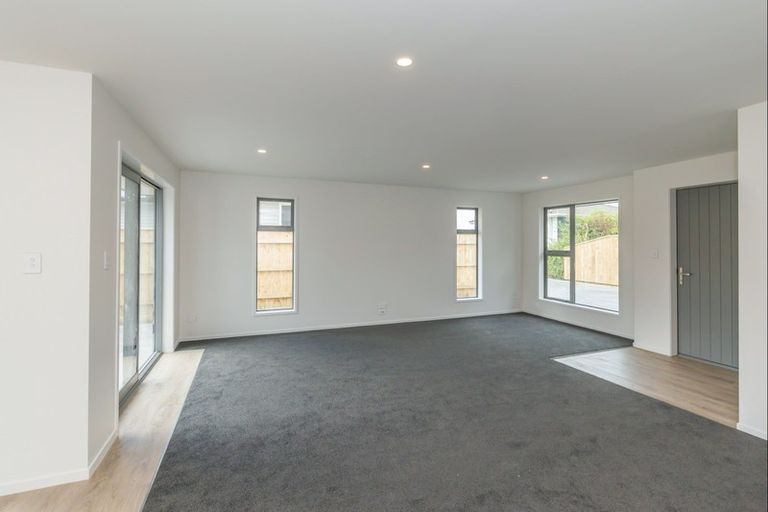 Photo of property in 39a Kings Drive, Levin, 5510