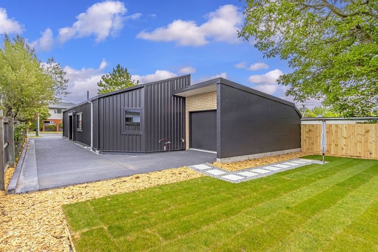 Photo of property in 16 Cadogan Street, Sydenham, Christchurch, 8023