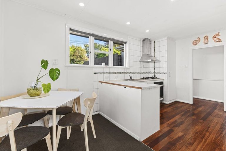 Photo of property in 8 Parsons Street, Vogeltown, New Plymouth, 4310