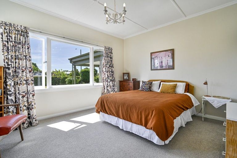 Photo of property in 201 Frimley Avenue, Frimley, Hastings, 4120