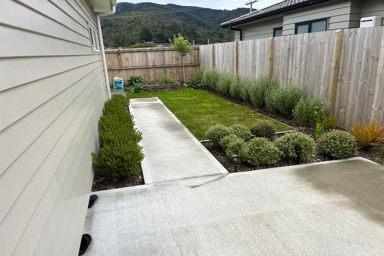 Photo of property in 25 Grovedale Square, Wainuiomata, Lower Hutt, 5014