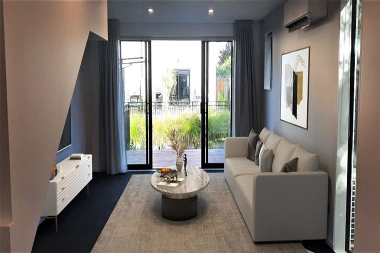 Photo of property in 3/37 Webb Street, St Albans, Christchurch, 8014