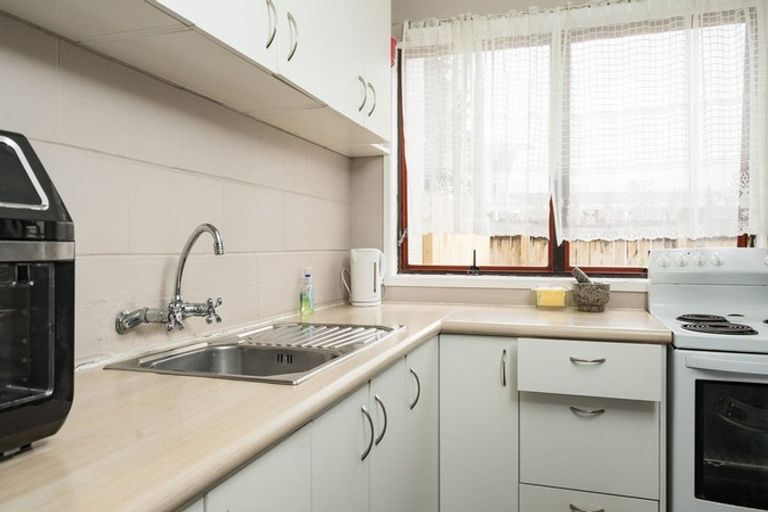 Photo of property in 14/19a Gray Avenue, Mangere East, Auckland, 2024