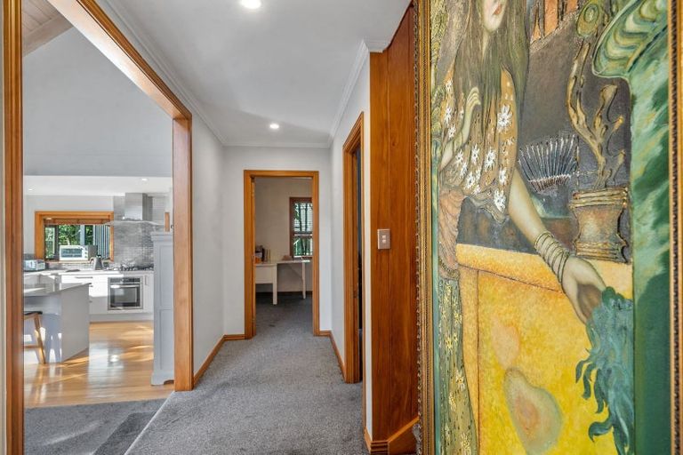 Photo of property in 14 Hebe Place, Birkenhead, Auckland, 0626