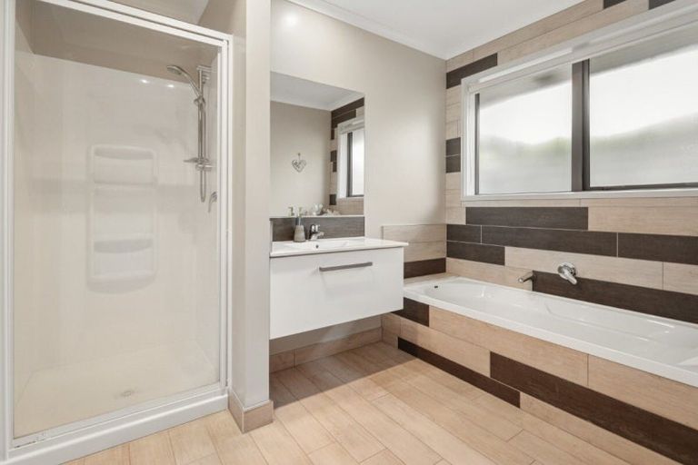 Photo of property in 87 Sandhurst Drive, Papamoa Beach, Papamoa, 3118