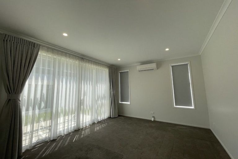 Photo of property in 3 Fort Lincoln Loop, Karaka, Papakura, 2113