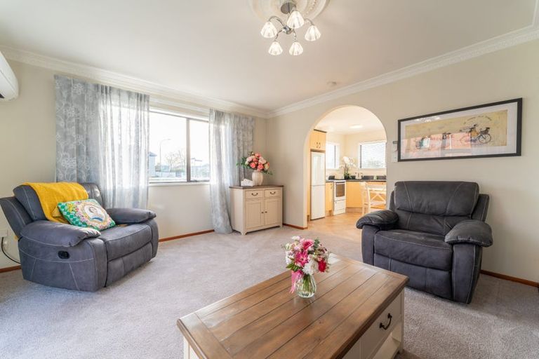 Photo of property in 1/52 Avenue Road, West End, Timaru, 7910