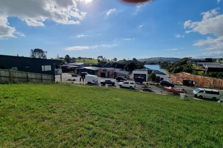 Photo of property in 29 Omahina Street, Raglan, 3225