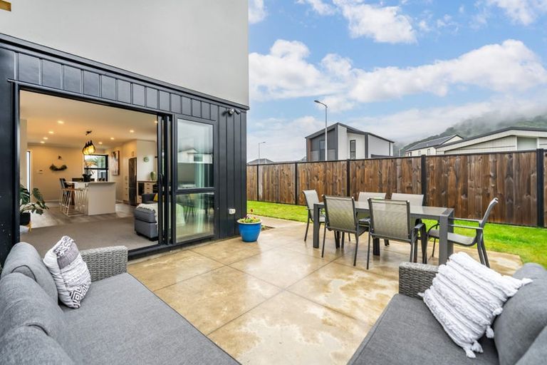 Photo of property in 48 Mawai Hakona Drive, Wallaceville, Upper Hutt, 5018