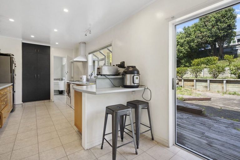 Photo of property in 38 Donovan Road, Paraparaumu Beach, Paraparaumu, 5032