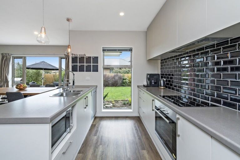 Photo of property in 6 Greenan Place, Doyleston, 7683