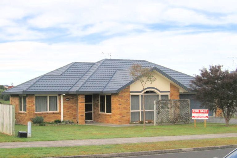 Photo of property in 3 Limousin Place, Grandview Heights, Hamilton, 3200