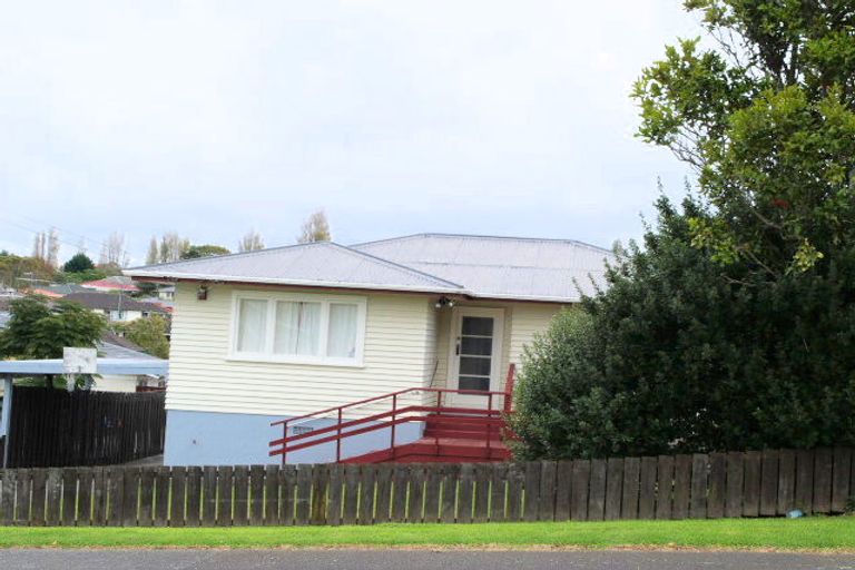 Photo of property in 1/69 Moore Street, Hillcrest, Auckland, 0627