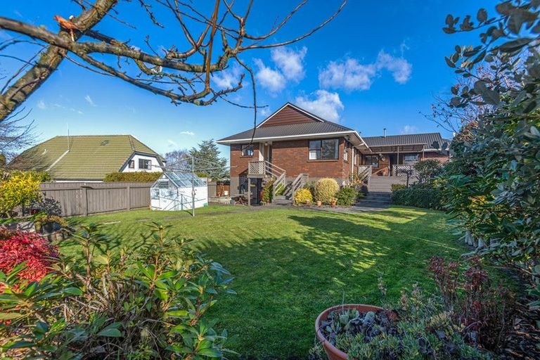 Photo of property in 19 Park View Avenue, Feilding, 4702