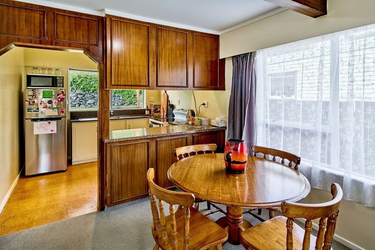 Photo of property in 15b Florio Terrace, Tawa, Wellington, 5028