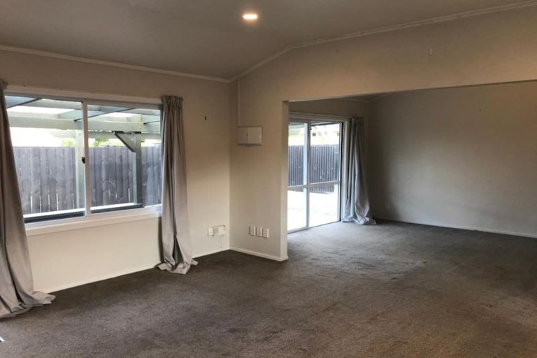 Photo of property in 15 Park Estate Road, Rosehill, Papakura, 2113