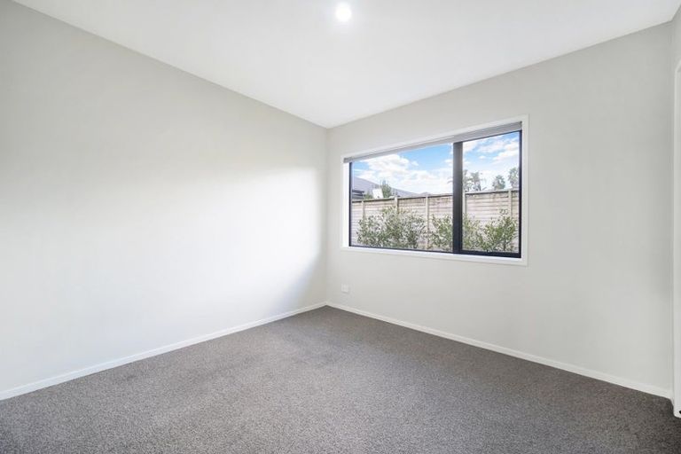 Photo of property in 3 Mill Grove, Riverhead, 0820