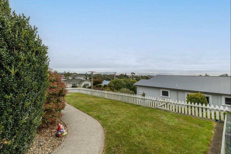 Photo of property in 47 Paynters Avenue, Strandon, New Plymouth, 4312