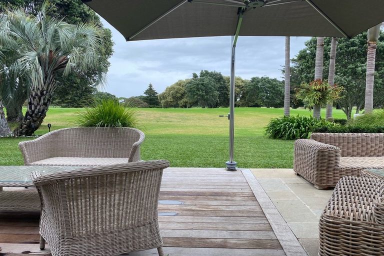 Photo of property in 186 Oceanbeach Road, Mount Maunganui, 3116