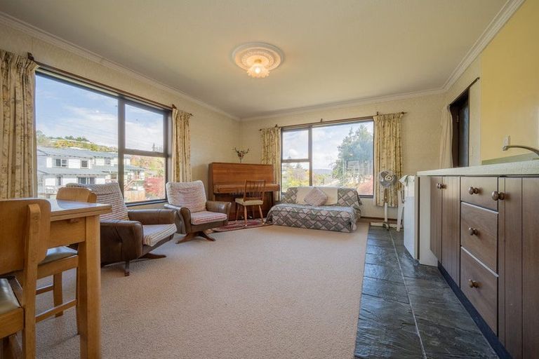 Photo of property in 2 Hart Place, Bridge Hill, Alexandra, 9320