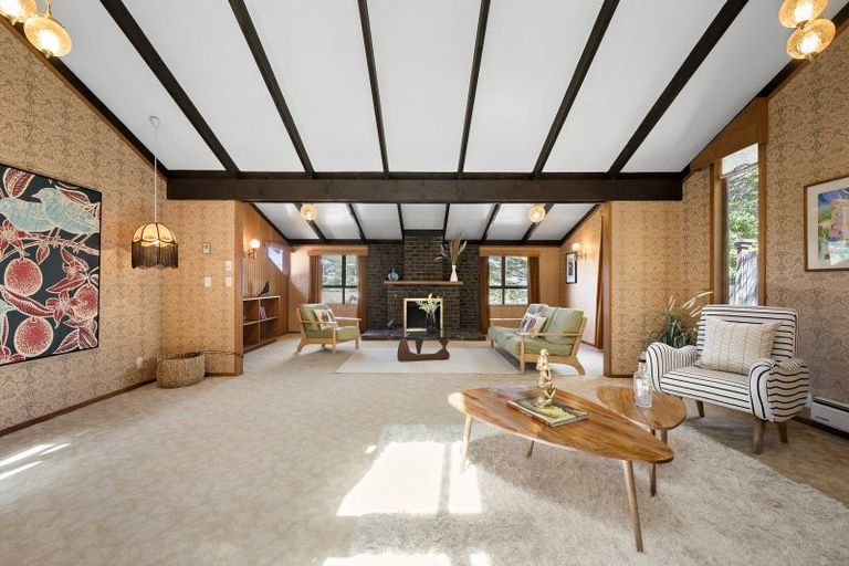 Photo of property in 24 Amapur Drive, Khandallah, Wellington, 6035