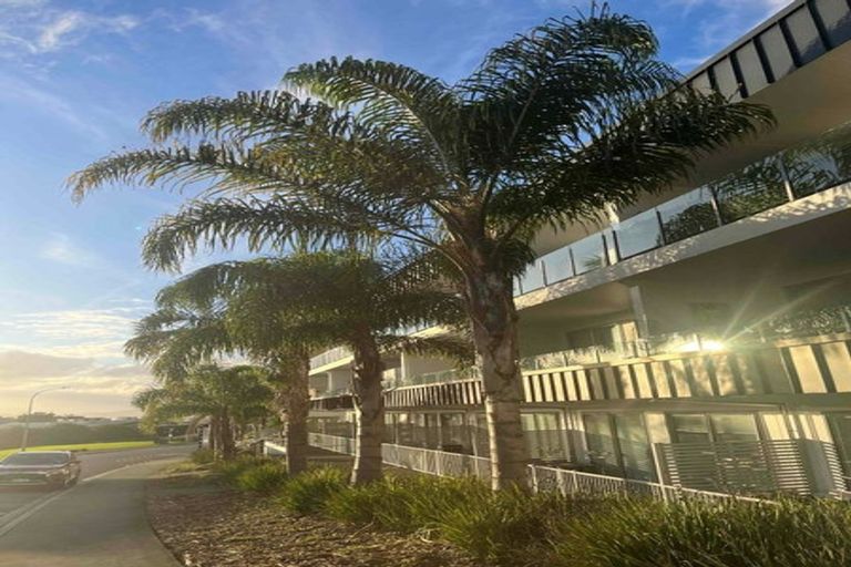 Photo of property in 210/17 Link Crescent, Stanmore Bay, Whangaparaoa, 0932