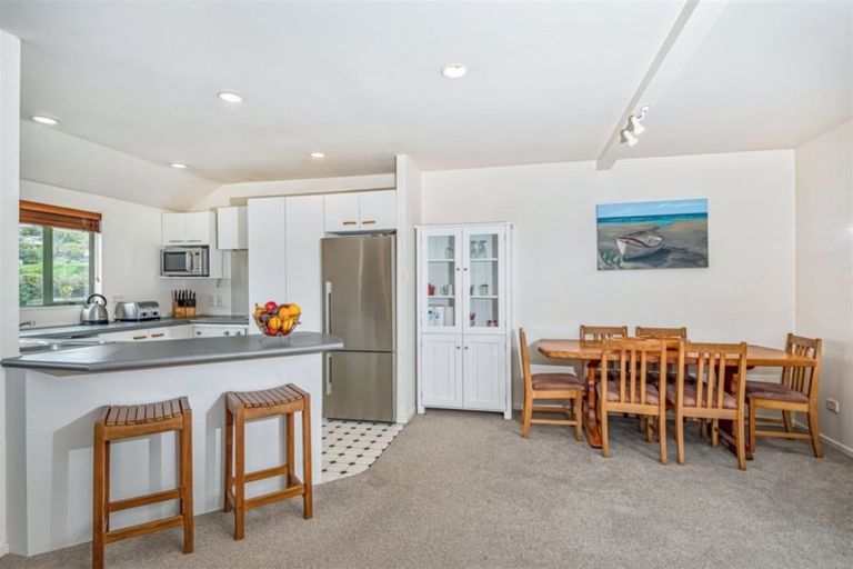 Photo of property in 2/770 Beach Road, Browns Bay, Auckland, 0630