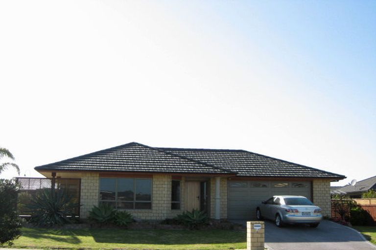 Photo of property in 14 Ohuirehe Road, Coastlands, Whakatane, 3120