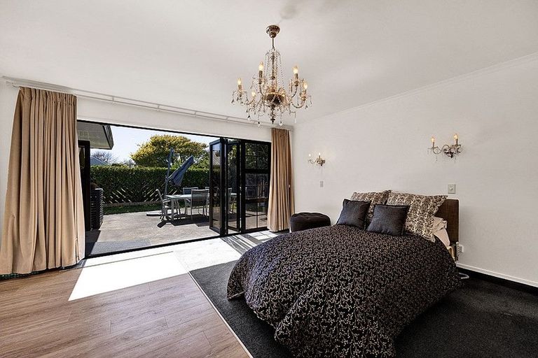 Photo of property in 74 Rata Street, Hawera, 4610