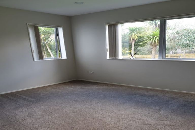 Photo of property in 218b Metcalfe Road, Ranui, Auckland, 0612