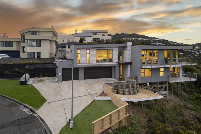 Photo of property in 8 Imran Terrace, Khandallah, Wellington, 6035