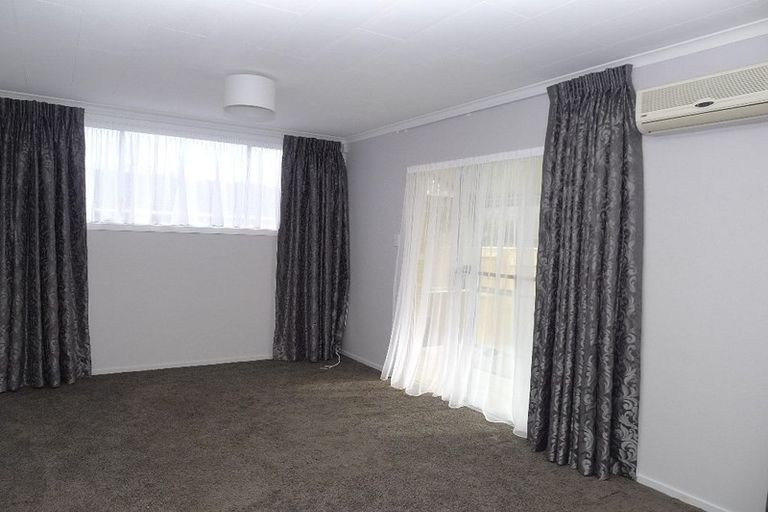 Photo of property in 51 Tui Road, Raumati Beach, Paraparaumu, 5032