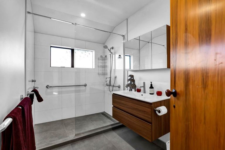 Photo of property in 102 Barrett Road, Whalers Gate, New Plymouth, 4310