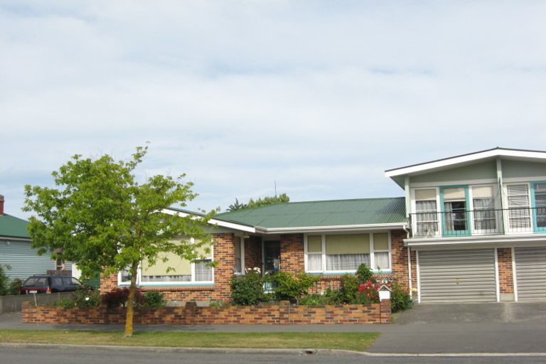 Photo of property in 2/4 Tilford Street, Woolston, Christchurch, 8062