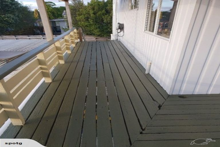 Photo of property in 3/8 Hinekohu Street, New Lynn, Auckland, 0600