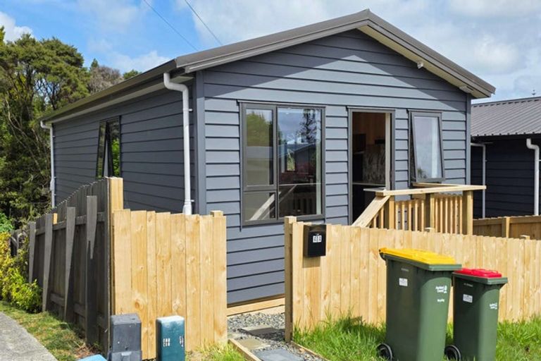 Photo of property in 40 Anne Mclean Drive, Bayview, Auckland, 0629
