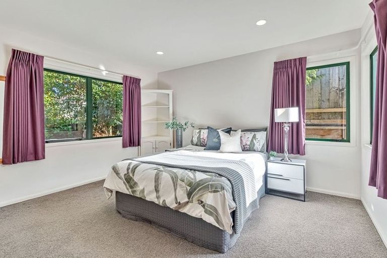 Photo of property in 14 Sophora Way, Albany, Auckland, 0632