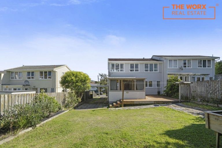 Photo of property in 136a Dimock Street, Titahi Bay, Porirua, 5022