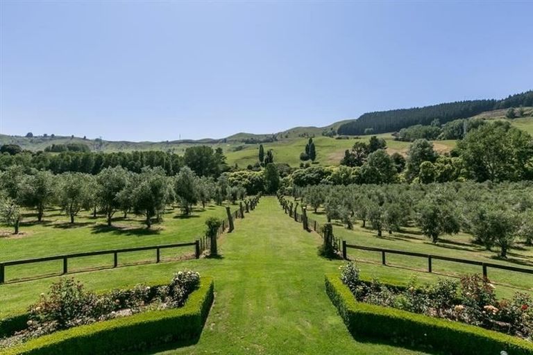 Photo of property in 92 Ellis Wallace Road, Eskdale, Napier, 4182