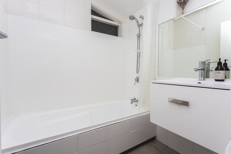 Photo of property in 31 Parklands Drive, Huntsbury, Christchurch, 8022