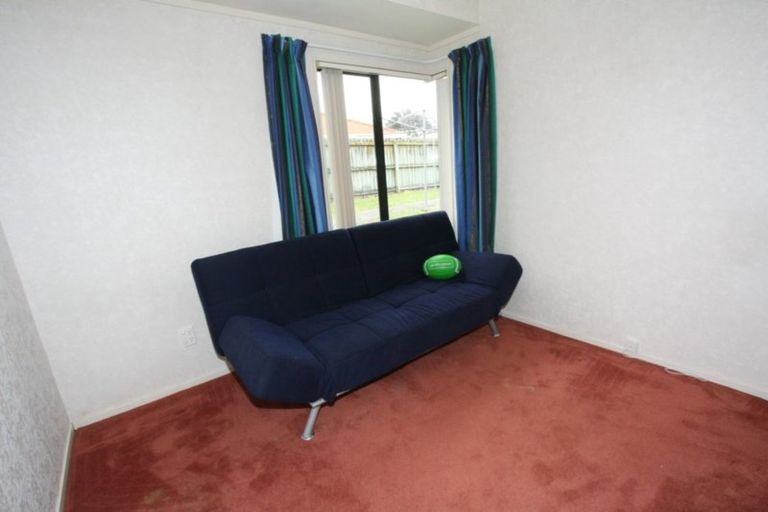 Photo of property in 76 Burswood Drive, Burswood, Auckland, 2013