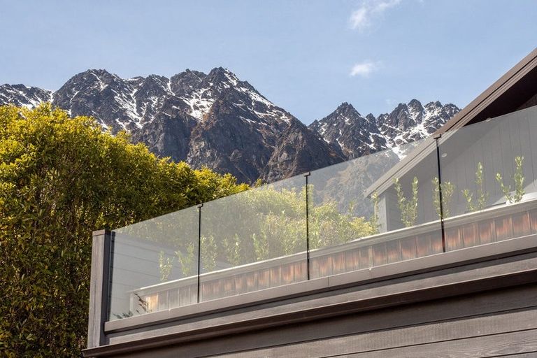 Photo of property in 11 Mckellar Drive, Jacks Point, Queenstown, 9371