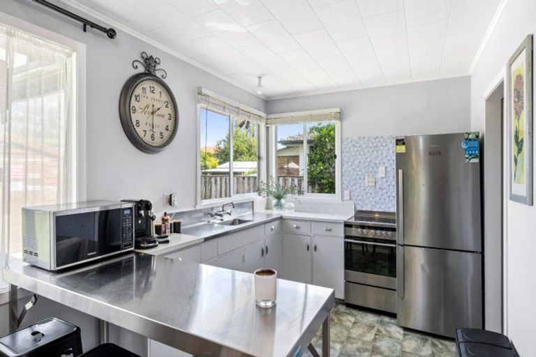 Photo of property in 27 Beachlands Road, Beachlands, Auckland, 2018