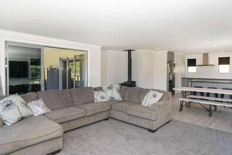 Photo of property in 2 Renata Road, Okiwi Bay, 7193