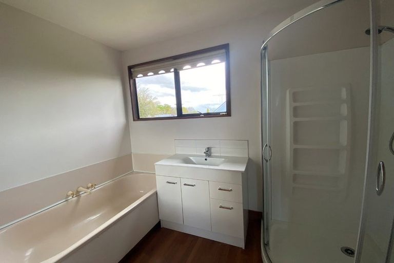 Photo of property in 17 San Rafael Place, Burnside, Christchurch, 8053