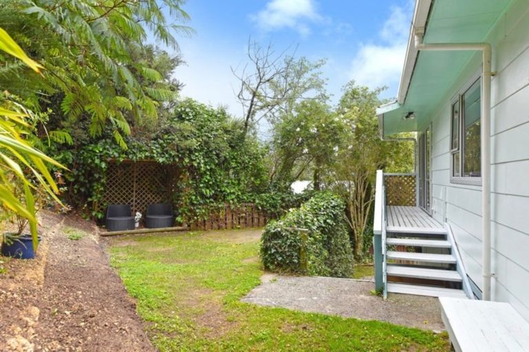 Photo of property in 8 Mokopuna Grove, Stokes Valley, Lower Hutt, 5019