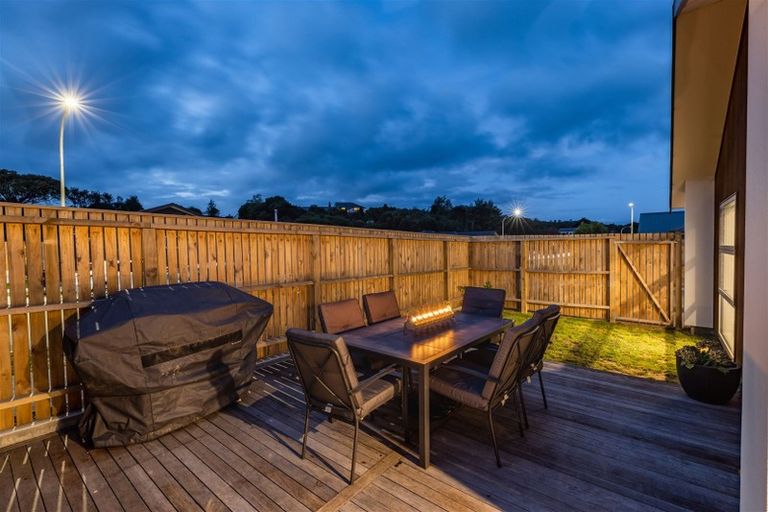 Photo of property in 4a Freedom Drive, Kelvin Grove, Palmerston North, 4414